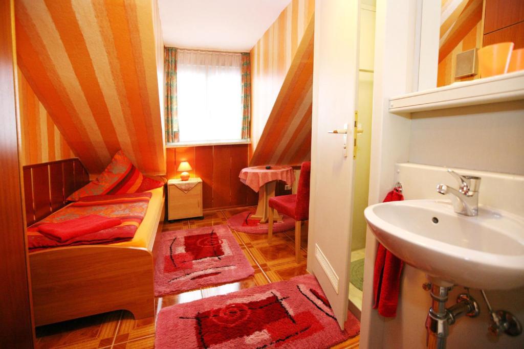 Hotel-Pension Klaer Speyer Kamer foto
