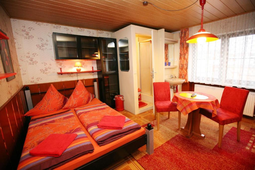 Hotel-Pension Klaer Speyer Kamer foto