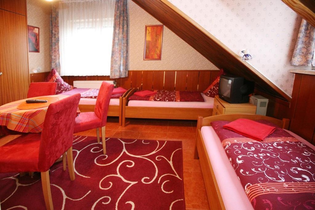 Hotel-Pension Klaer Speyer Kamer foto